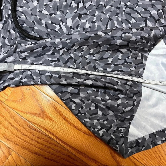 Amazon Essentials Men's Quick-Dry Lined Swim Trunks - Size XXL -  Gray & White - Picture 7 of 7